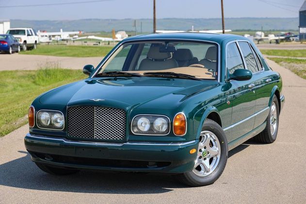 Cover image for 1999 Bentley Arnage Green Label 26k-miles - $25,000